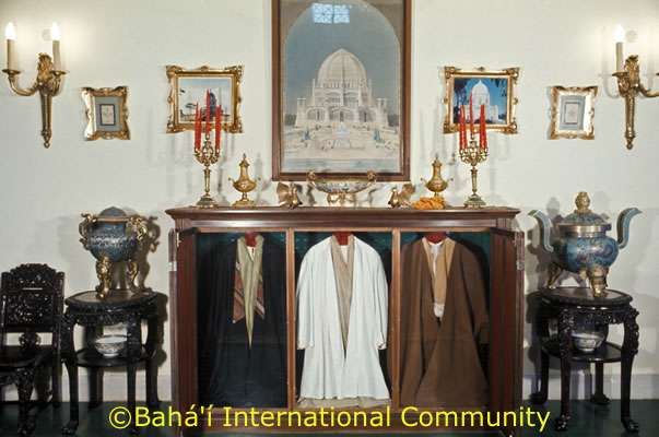 Robes worn by Bah�'u'll�h